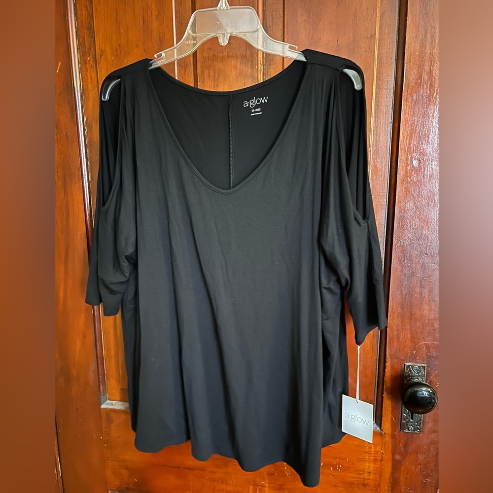 a:glow Medium Black Maternity Top